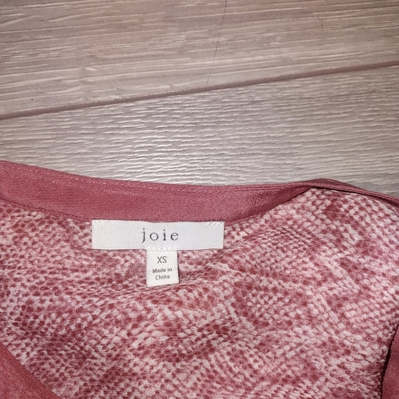 JOIE pink tassa snakeskin top - Picture 8 of 12